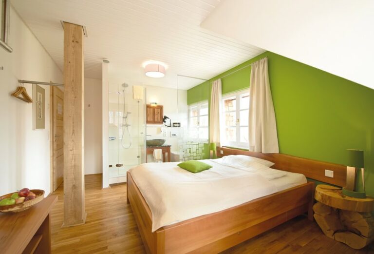 Nachhaltiges Hotel in der Rhön - Biohotel LindenGut Dipperz