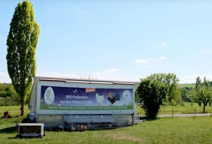 Biohotel Lindengut Demete Tierhaltung Huehnermobil